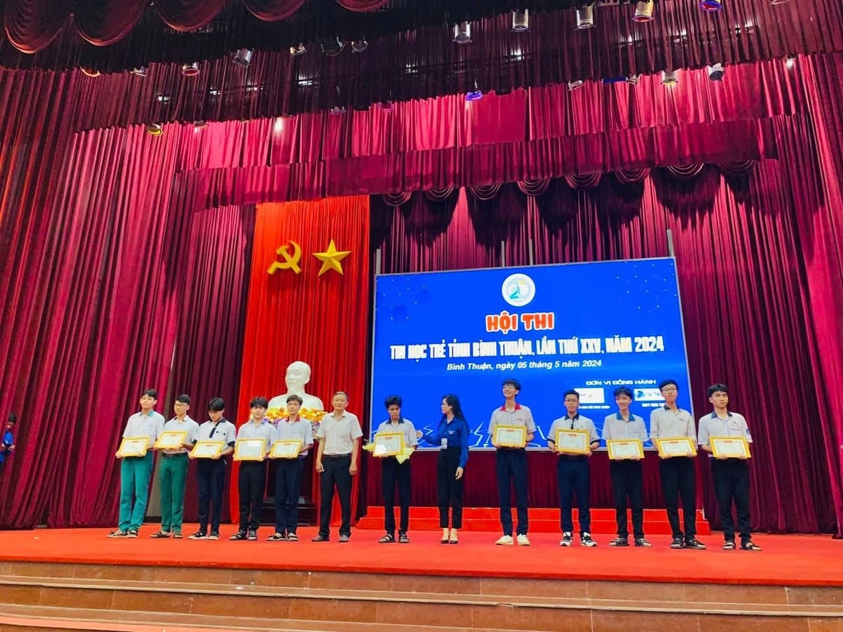 Thành tích giảng dạy và học tập